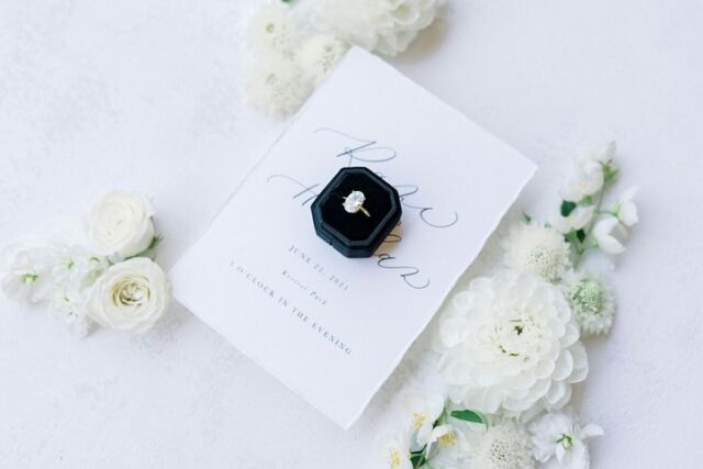 The elegance of minimalism 🤩

In my experience simplicity is always more appealing than excess, what do you think?

VENDOR TEAM
Photographer @kristinayorksphoto 
Planning and Design @hllovely
Floral Design @solsticebloom
Stationery & Calligraphy @catlaurencalligraphy
Videographer @peterascalon
Beauty @veraflor_artistry 
Rentals @brighteventrentals
Cake @lila.cakeshop 
Venue Private Residence