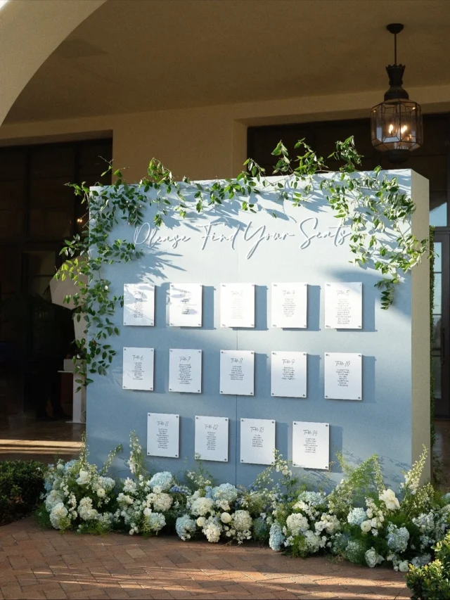 Sneak Previews of this magical day for L & B already hit the inbox and I’m delighted to share some here for your enjoyment!! 🤩
⠀⠀⠀⠀⠀⠀⠀⠀⠀
Take me back to this day!
⠀⠀⠀⠀⠀⠀⠀⠀⠀
CREATIVE PARTNERS 
⠀⠀⠀⠀⠀⠀⠀⠀⠀
Planning & Design: @hllovely
Photography: @gracekalil_photography
Cinema: @luxurylifestylestudiosllc 
Floral Design: @deflorala
DJ: @voxdjs
Live Music: @omg.ocdamiamusicgroup
Wall Rentals: @badercollective
Specialty Rentals: @mtb_event_rentals
Live Painter: @paintedbydianna
Arcade Games: @partiesbygems
Photobooth: @picmephotobooth 
Stationery: @littlecarabaostudio
Cake: @torrancebakery
Bridal Beauty: @christyyoo_artistry
Bridesmaids Beauty: @angelenobeauty
Venue: @terranearesort @chrisaruth